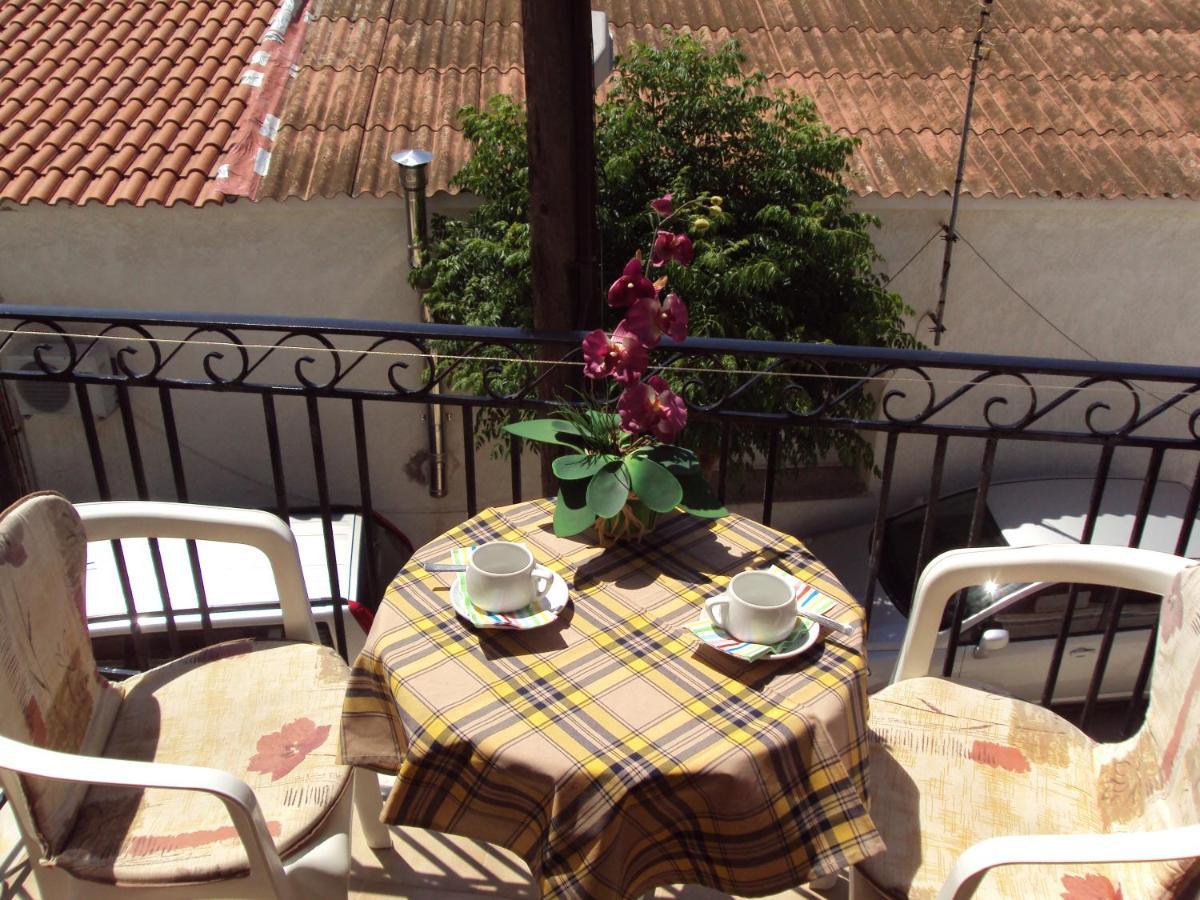 Sunshine Pension Pythagorion Oda fotoğraf